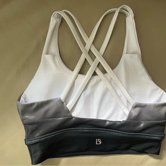Women’s Buffbunny Storm Grey Ombré Sports Bra M - Picture 3 of 7